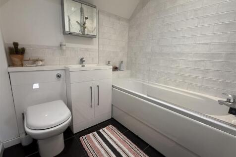Bathroom.jpeg