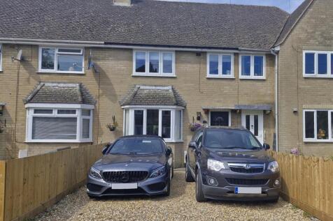 11 Melville FRONT 05.25.jpg