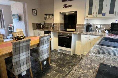 Kitchen alternate.JPG