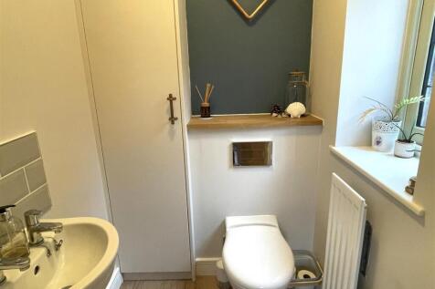 cloakroom.JPG