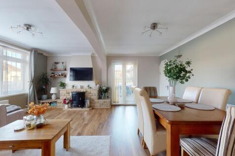 Living / Dining Room