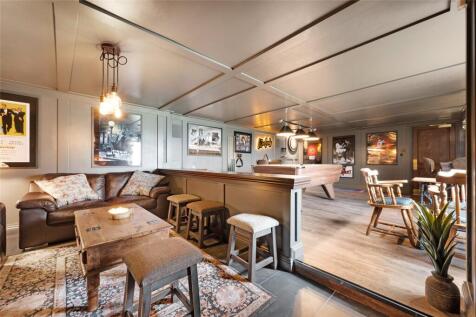 Woodlands Pub