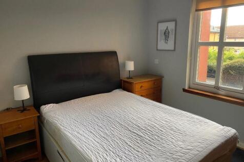 Bedroom2.JPG