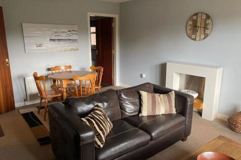 living-dining room 2.JPG
