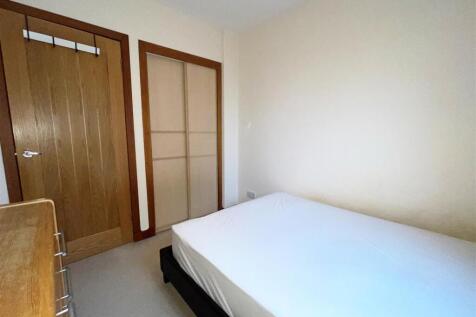 Bed 2.1.JPG