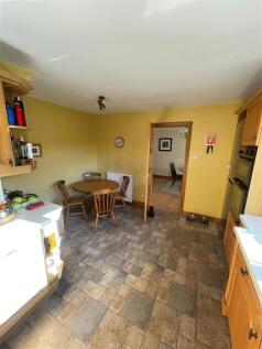 Kitchen 3.jpg