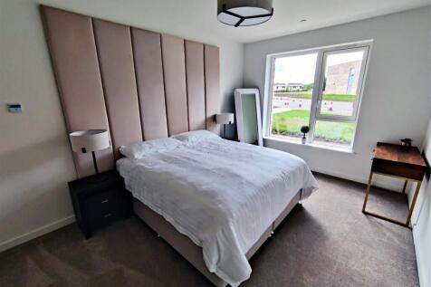 08_bedroom.jpg