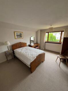 bedroom 3.jpg