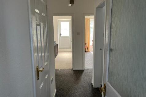 Hallway.jpg