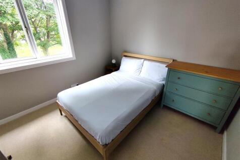 07_bedroom1.jpg