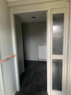 back hallway 2.JPG