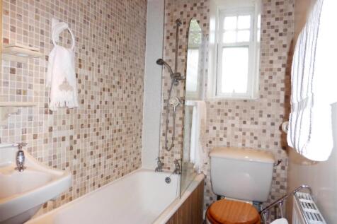 bathroom.JPG