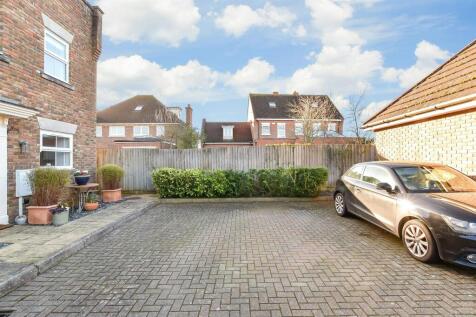 Driveway/Parking