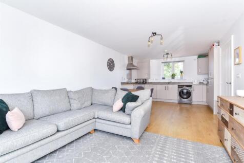 Lounge/Kitchen
