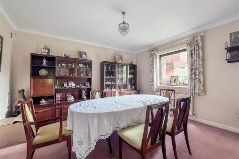dining room.jpg
