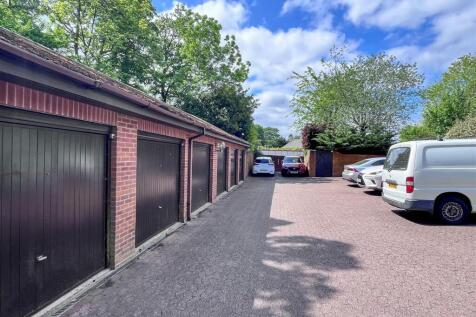 garage.jpg