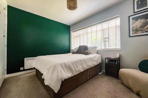bedroom.jpg