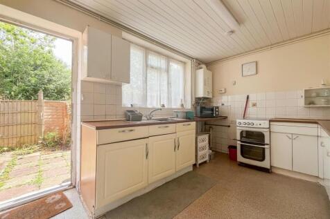 kitchen 2.jpg