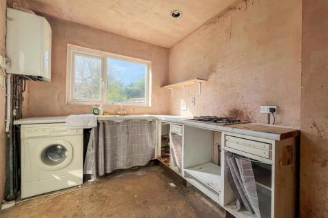 kitchen 2.jpg