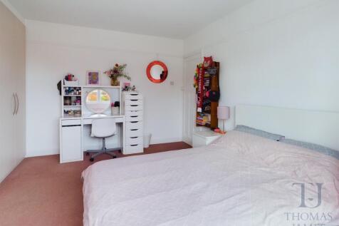 CAM05175G0-PR0011-STILL021.jpg