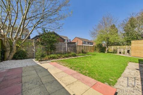 CAM05175G0-PR0033-STILL015.jpg