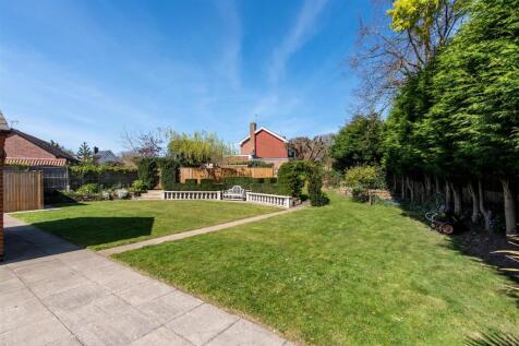 54 village rd-hi-13.jpg