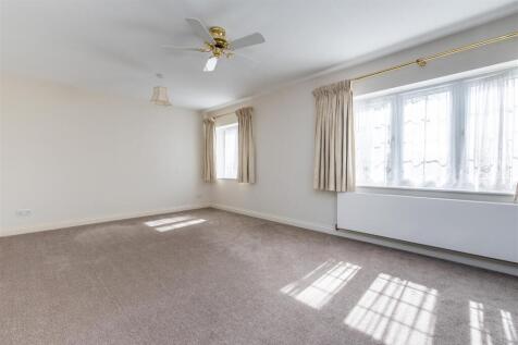 54 village rd-hi-37.jpg