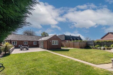 54 village rd-hi-23.jpg