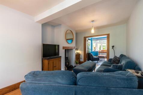 28 devon drive-hi-12.jpg