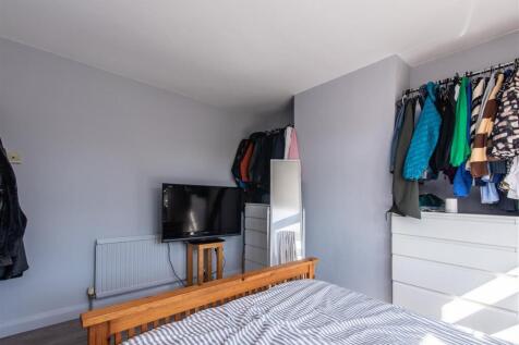 28 devon drive-hi-24.jpg