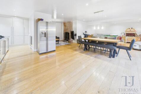 Kitchen / Diner/ Living Room