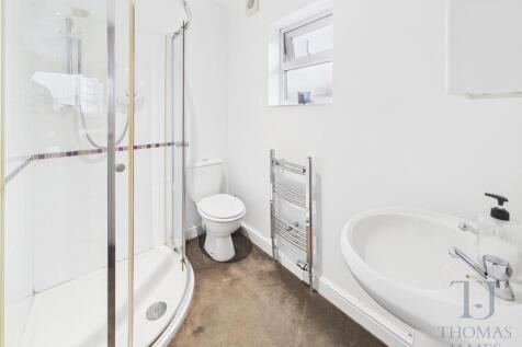 Bedroom Two En-suite