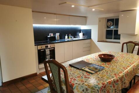 Communal Dining Kitchen