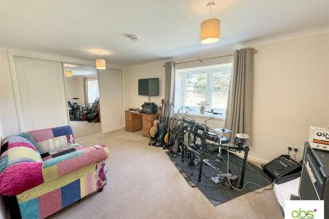 Bedroom 3 / Music Room