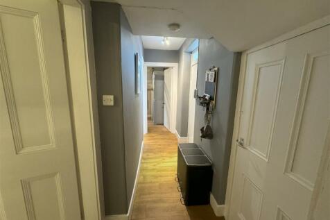 rear hall 2.jpg