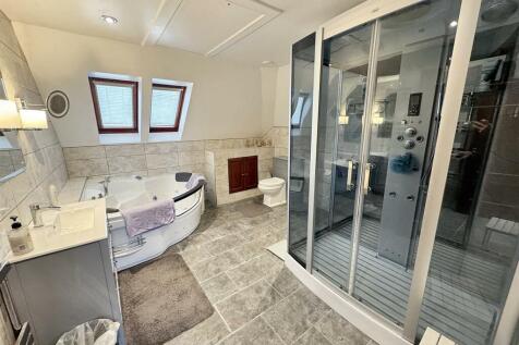 Ensuite Bathroom