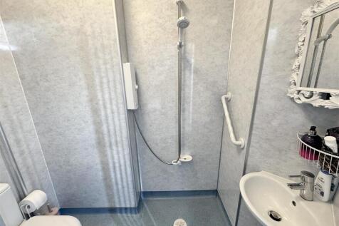 Ensuite Shower Room