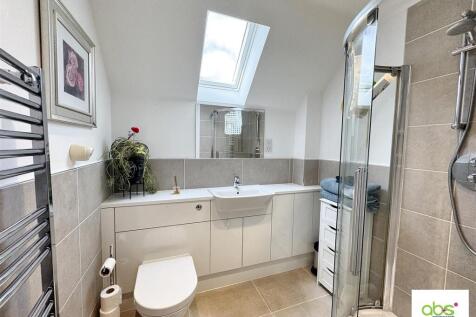 En Suite Shower Room