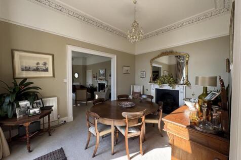 dining room 2.jpeg