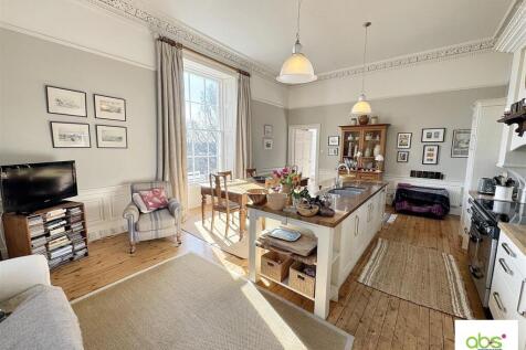 Family Dining Kitchen