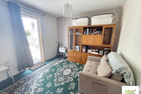 Bedroom 3/Snug