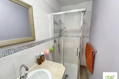 En Suite Shower Room