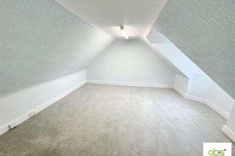 bed 8.jpg