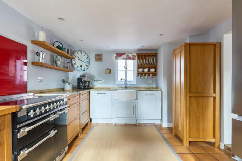 Lion_Cottage_0509...