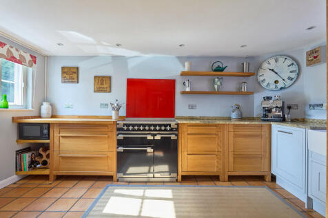 Lion_Cottage_0509...