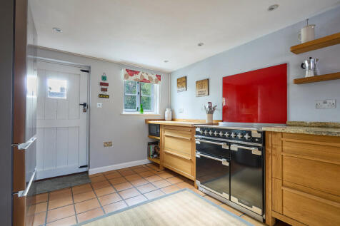 Lion_Cottage_0509...