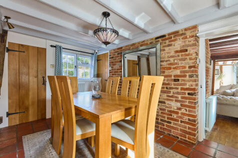 Lion_Cottage_0509...