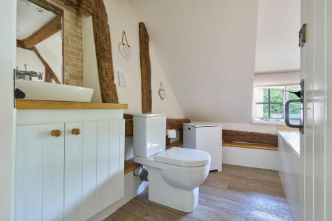 Lion_Cottage_0509...