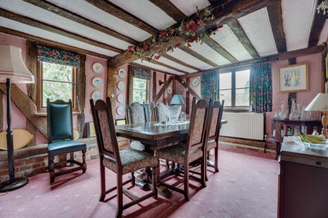 Maltings Farmhous...