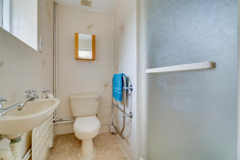 Yew Tree Cottage-...